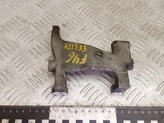 кронштейн ТНВД Mitsubishi Pajero 3 поколение 2002, 3.2 л., дизель, МКПП, внедорожник 3 дв.