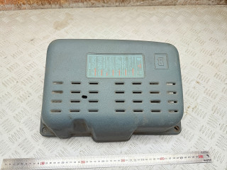 крышка аккумулятора Renault Scenic 1 поколение (1996 - 1999), 1.6 л., K7M 702, бензин, МКПП, 7700845652