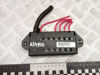 клеммник Volvo XC90 1 поколение [рестайлинг] 2008, 2.4 л., D 5244 T4, дизель, АКПП, внедорожник 5 дв., правый руль, 9162323, 9441776, 28MV91