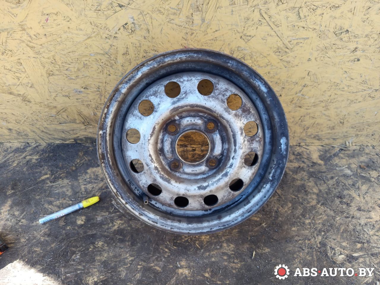 диск штампованный Ford - фото №1