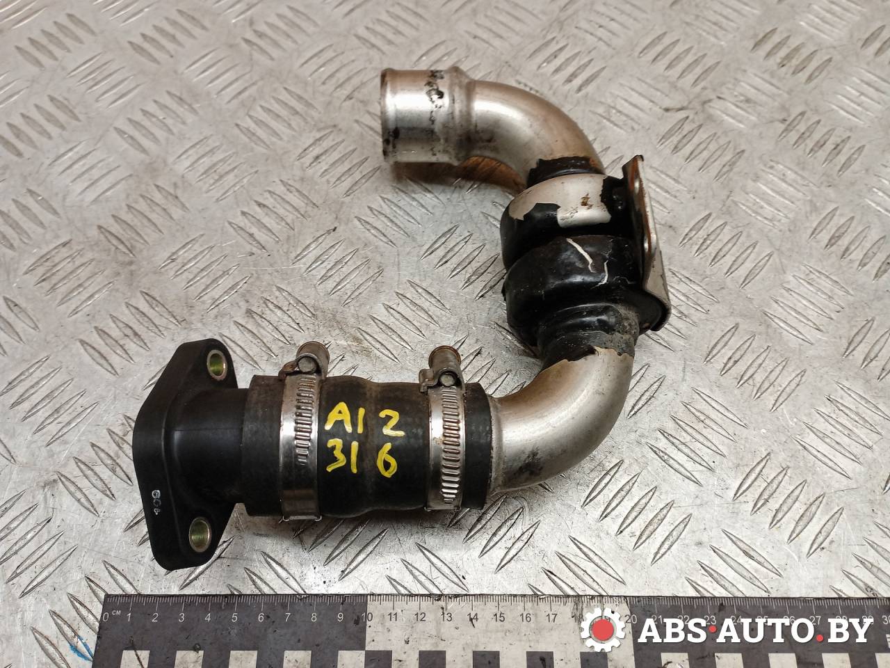 фланец (тройник) системы охлаждения Nissan Primera P12 2006, 2.2 л., дизель, МКПП, хетчбэк 5 дв., 14460AW400 - фото №1