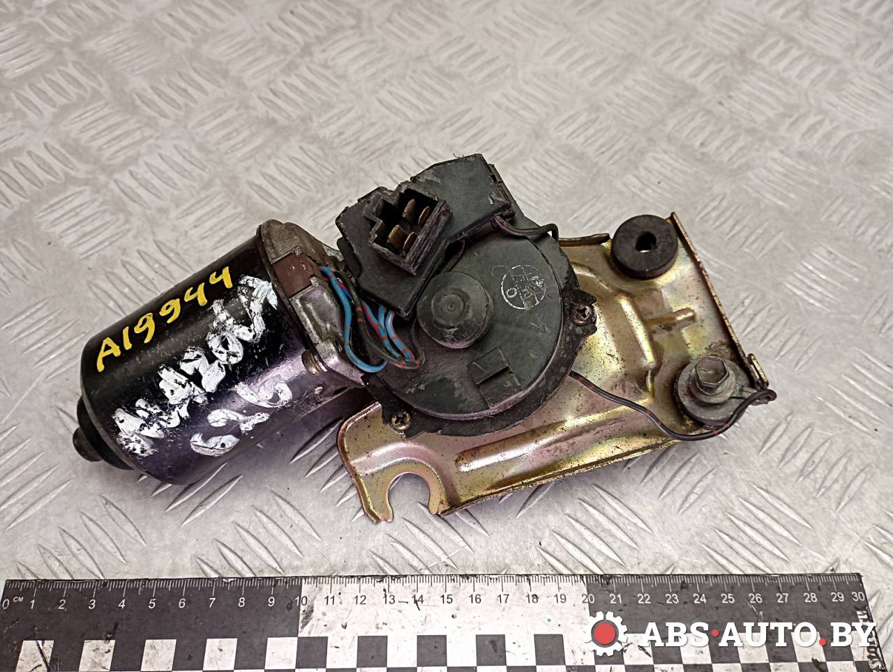 моторчик передних стеклоочистителей (дворников) Mazda 626 GE 1994, BMGA7B, 8491006683 - фото №1