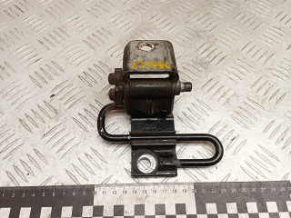 петля двери Volkswagen Passat B6 2007, 2.0 л., дизель, АКПП, универсал, 3C9833412