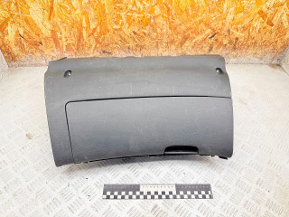 бардачок Skoda Octavia 2 поколение (A5) 2006, 1.9 л., BXE, дизель, МКПП, универсал, 1Z1857103