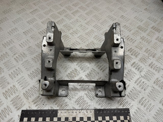 кронштейн (крепление) Volkswagen Touareg 1 поколение 2006, 2.5 л., BAC, дизель, МКПП, внедорожник 5 дв., 7L0863345