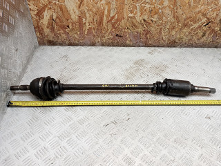 полуось передняя правая (приводной вал, ШРУС) Peugeot 106 1 поколение 1996, 1.4 л., бензин, 32730K, 327356, 32735C, 32735J, 32735K, 32735L, 327368, 3273C8, 3273E2, 95601867, 95601887, 95624995, 95648548, 95666909, 95666941, 96033369, 96042942