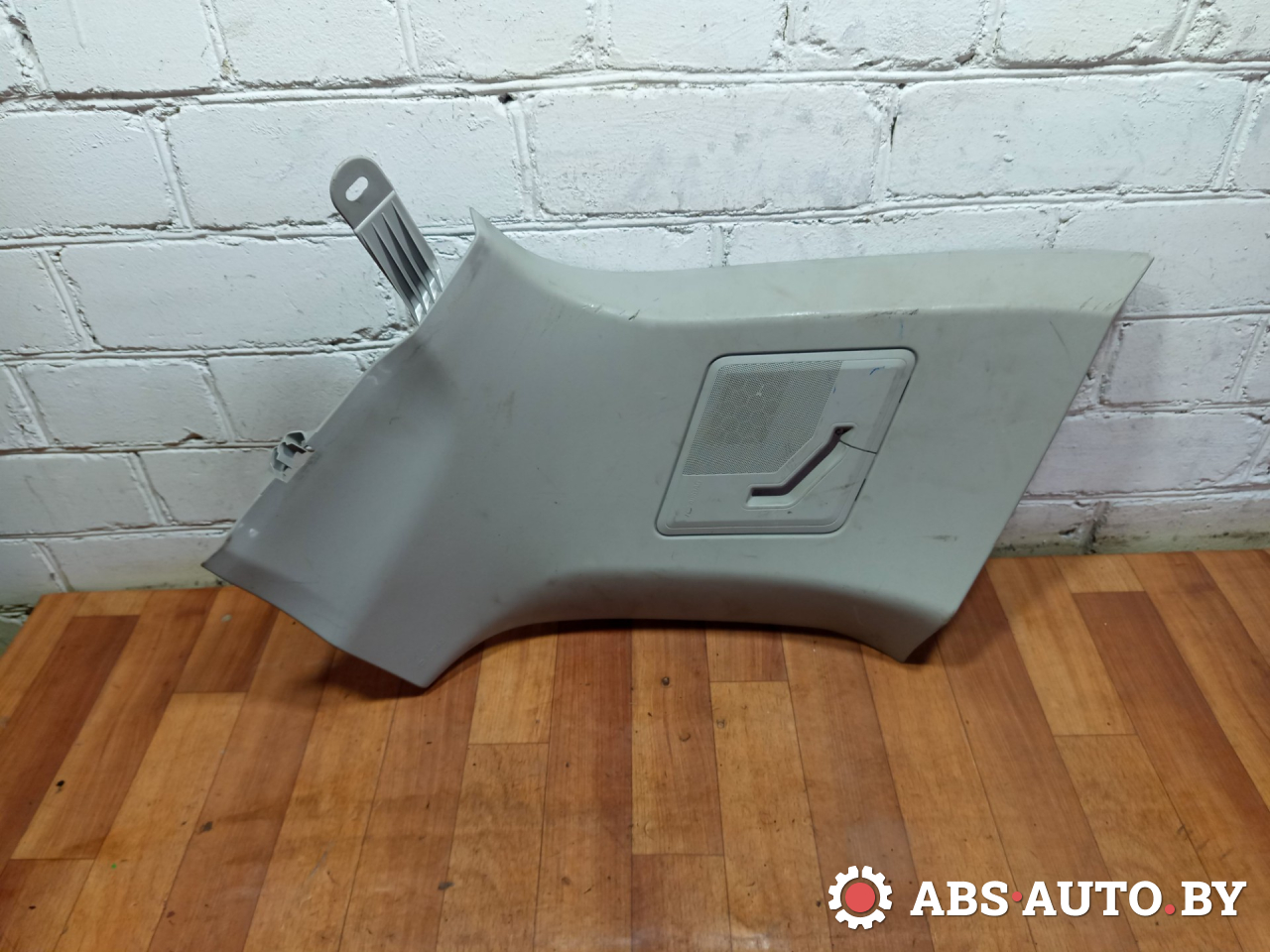 обшивка стойки задней правой Volvo XC90 1 поколение 2005, 2.4 л., D 5244 T, дизель, АКПП, внедорожник 5 дв., полный подключаемый привод, правый руль, 30745936, 8641273 - фото №1