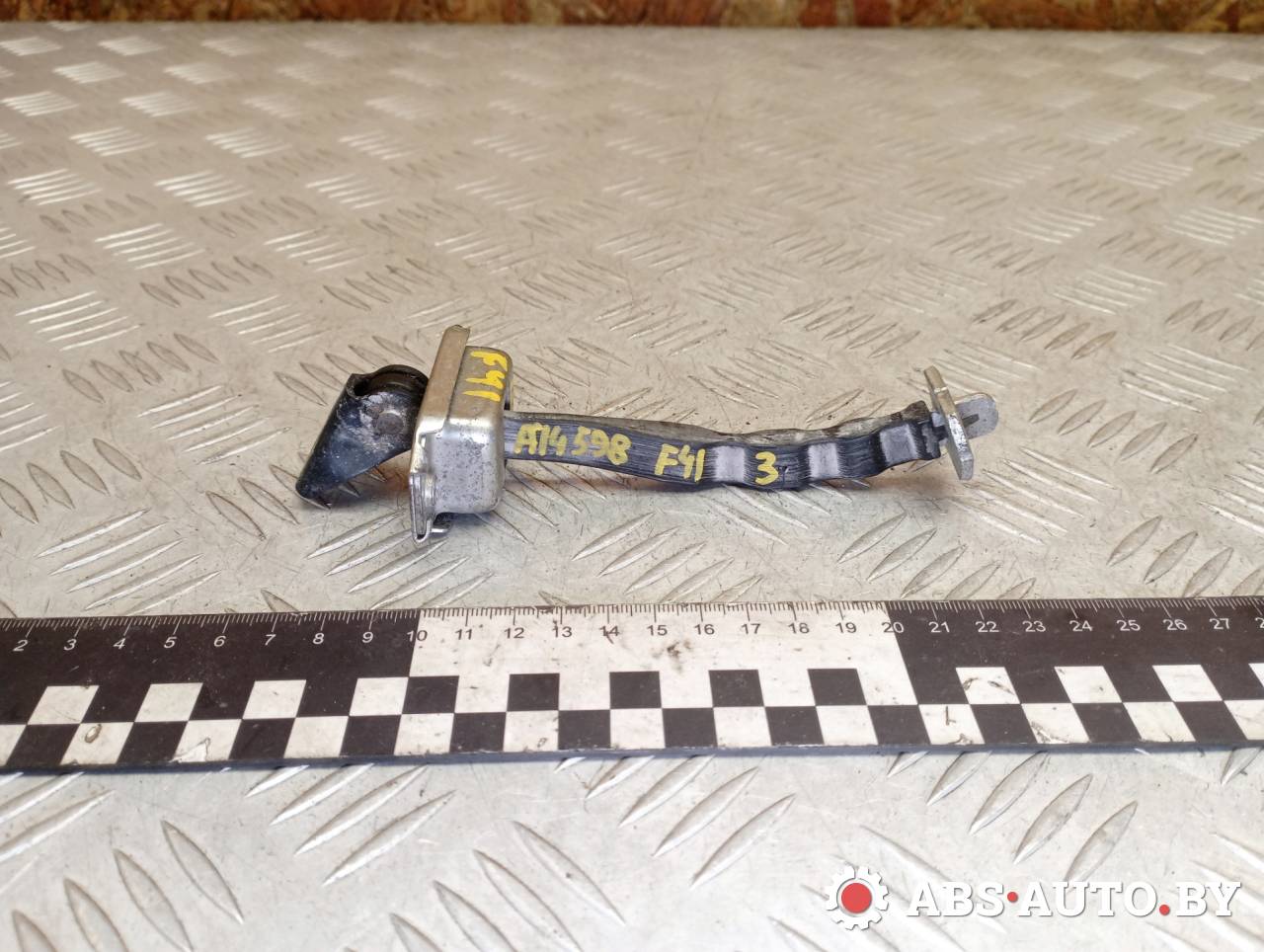 ограничитель открывания двери задней Nissan X-Trail T32 2014, 1.6 л., R9M, дизель, МКПП, полный подключаемый привод, правый руль - фото №1