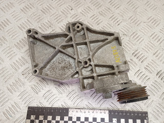 кронштейн компрессора кондиционера Volkswagen Passat B5 2000, 1.8 л., бензин, 058260885