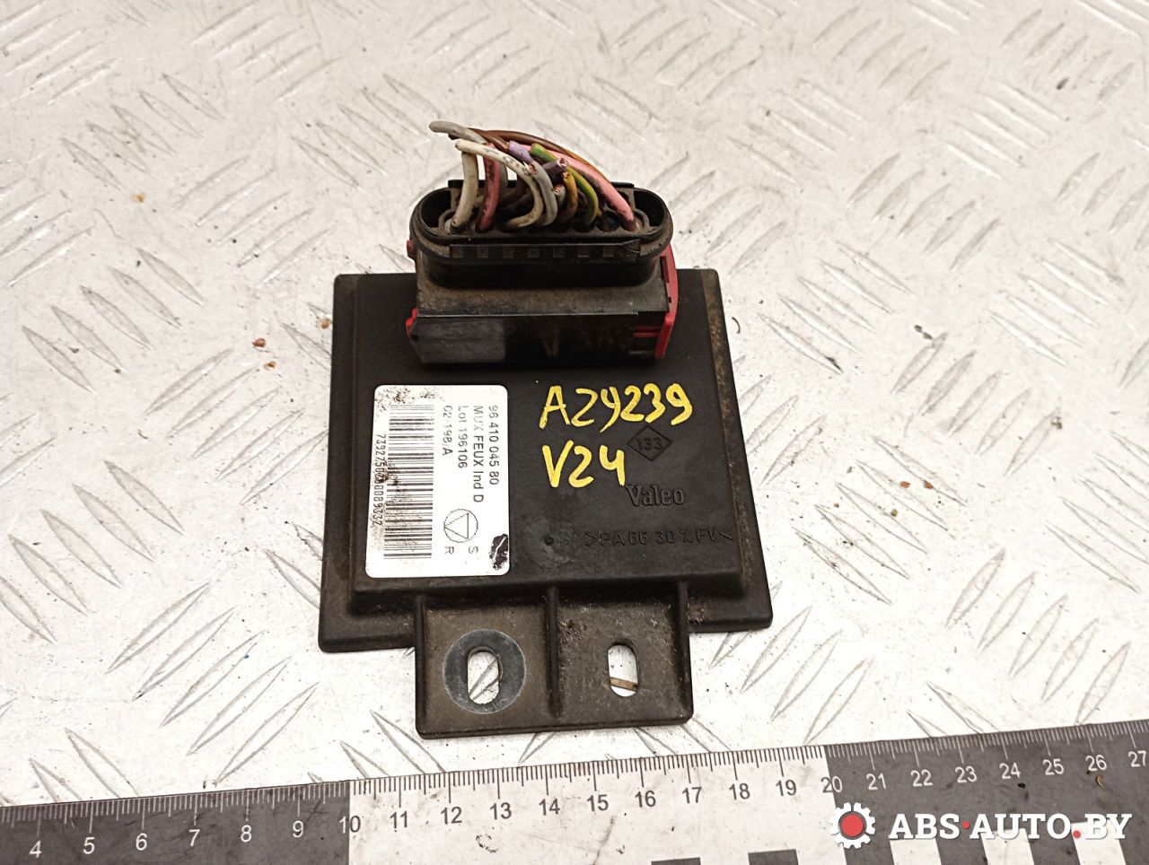 коммутатор зажигания Peugeot 607 1 поколение 2002, 2.2 л., 4HX (DW12TED4/FAP), дизель, седан, 9641004580 - фото №1