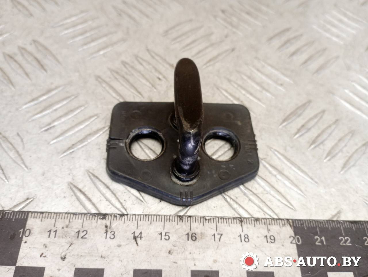ответная часть (скоба) замка двери Volvo XC90 1 поколение 2005, 2.4 л., D 5244 T, дизель, МКПП, внедорожник 5 дв., полный привод, правый руль, 30661367 - фото №1