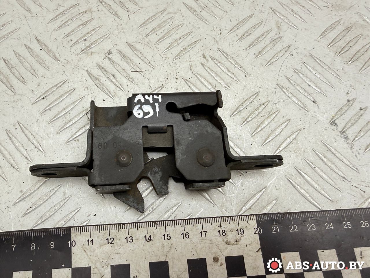 замок капота Renault Scenic 3 поколение 2010, 1.9 л., F9Q 872, дизель, МКПП, минивэн, 656010010R - фото №1