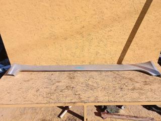 Накладка на порог наружная правая Nissan Primera P12 (2001 - 2008), 2.2 л., дизель, МКПП, универсал, 76850AU3