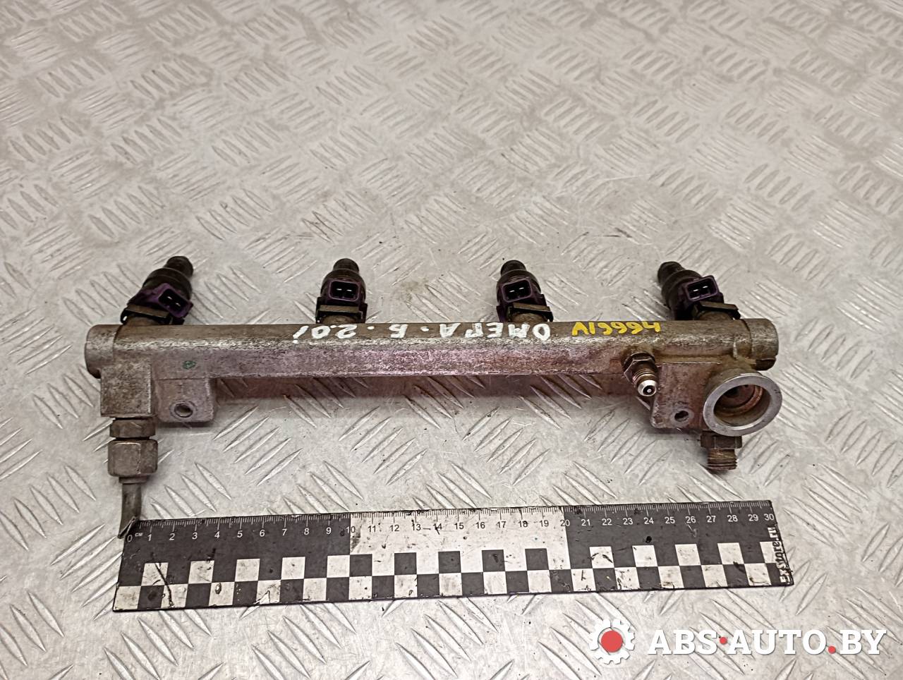 топливная рампа Opel Omega B 1998, 2.0 л., бензин, 90411551, 5WK90531, 90411552 - фото №1