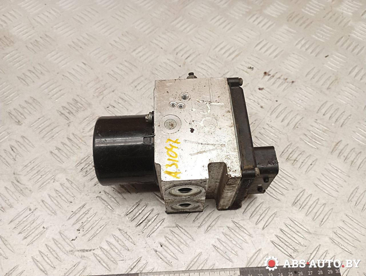 блок ABS Peugeot 407 1 поколение 2007, 1.6 л., 9HZ (DV6TED4), дизель, МКПП, универсал, передний привод, 15710605, 9661702380 - фото №1