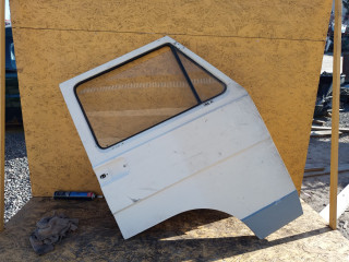 дверь передняя правая Volkswagen LT 1 поколение 1985