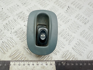 кнопка стеклоподъемника двери Renault Scenic 1 поколение 1997, 2.0 л., F3R 796, бензин, МКПП, 838099G, 7700836270