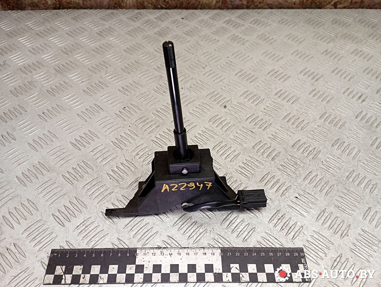 кулиса Mitsubishi Pajero 3 поколение 2002, 3.2 л., дизель, МКПП, внедорожник 3 дв., MR410851 - фото №1