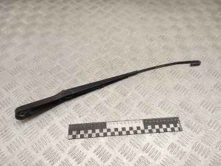 щеткодержатель (поводок стеклоочистителя, дворник) Opel Zafira 1 поколение (A) [рестайлинг] 2003, 90582558