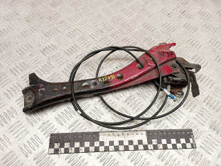 замок капота Mazda 323F BA 1995