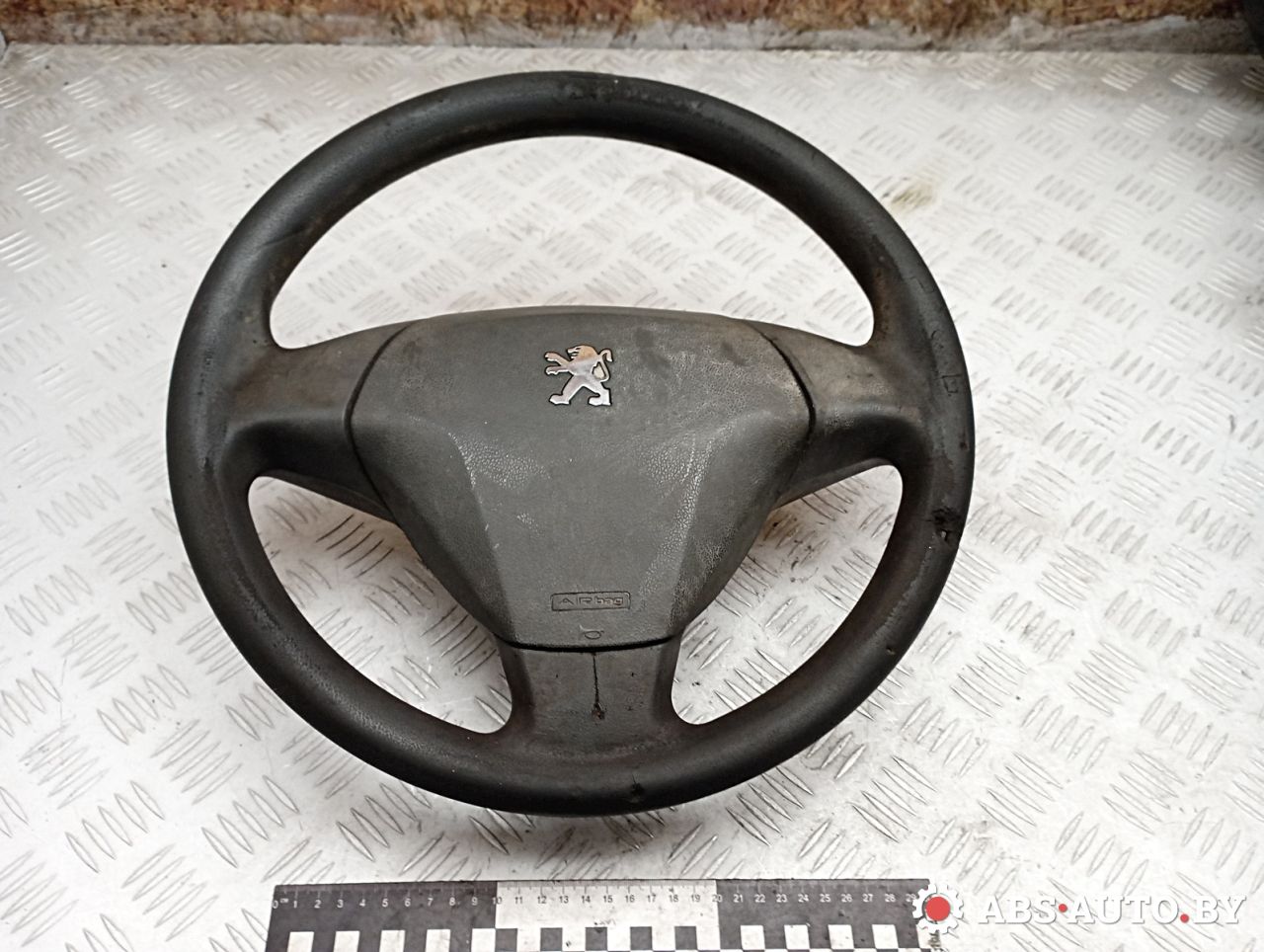 руль Peugeot Bipper 1 поколение 2010, 1.4 л., 8HS (DV4TED), дизель, АКПП, правый руль, SV7011100 - фото №1