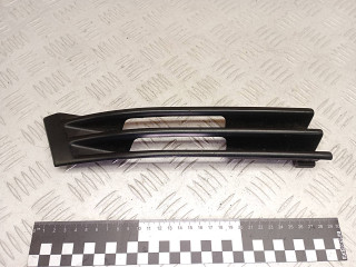 Заглушка (решетка) в бампер передний Mercedes-Benz C-Класс W202/S202 [рестайлинг] 1997, 2.2 л., дизель, 2028800005