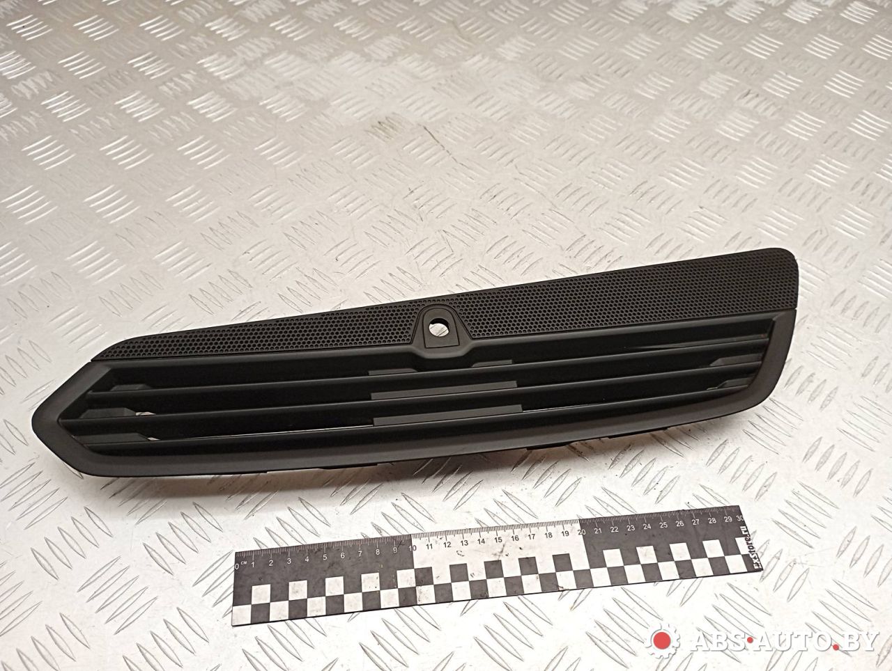 дефлектор обдува салона Peugeot 308 T9 2014, 1.6 л., дизель, МКПП, хетчбэк 5 дв., правый руль, 9803365277 - фото №1