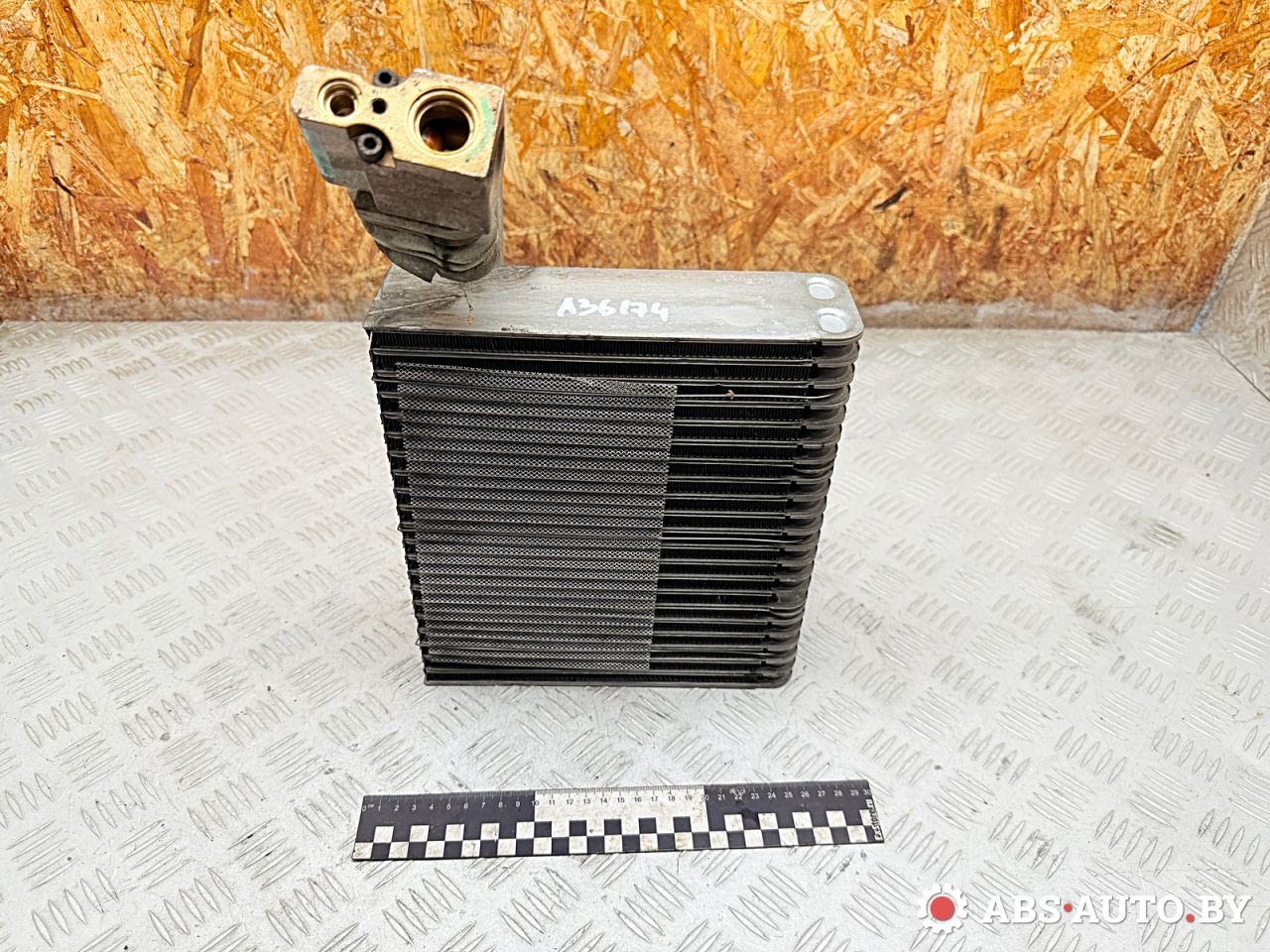 испаритель кондиционера Renault Scenic 1 поколение 1997, 2.0 л., F3R 796, бензин, МКПП, 654598B, 7701041787 - фото №1