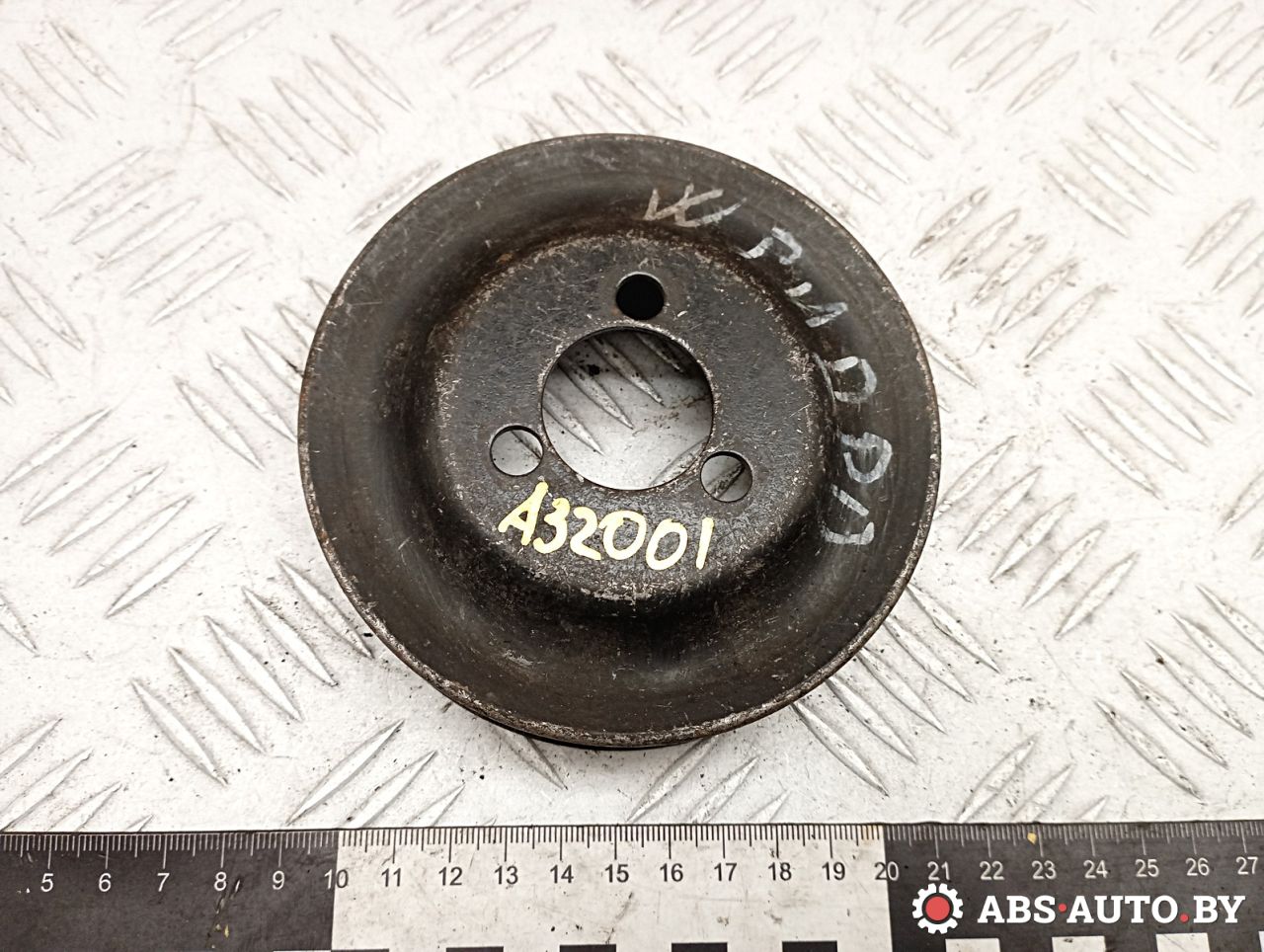 шкив насоса гидроусилителя Volkswagen Golf 4 поколение 1999, 1.4 л., бензин, 030145269A - фото №1
