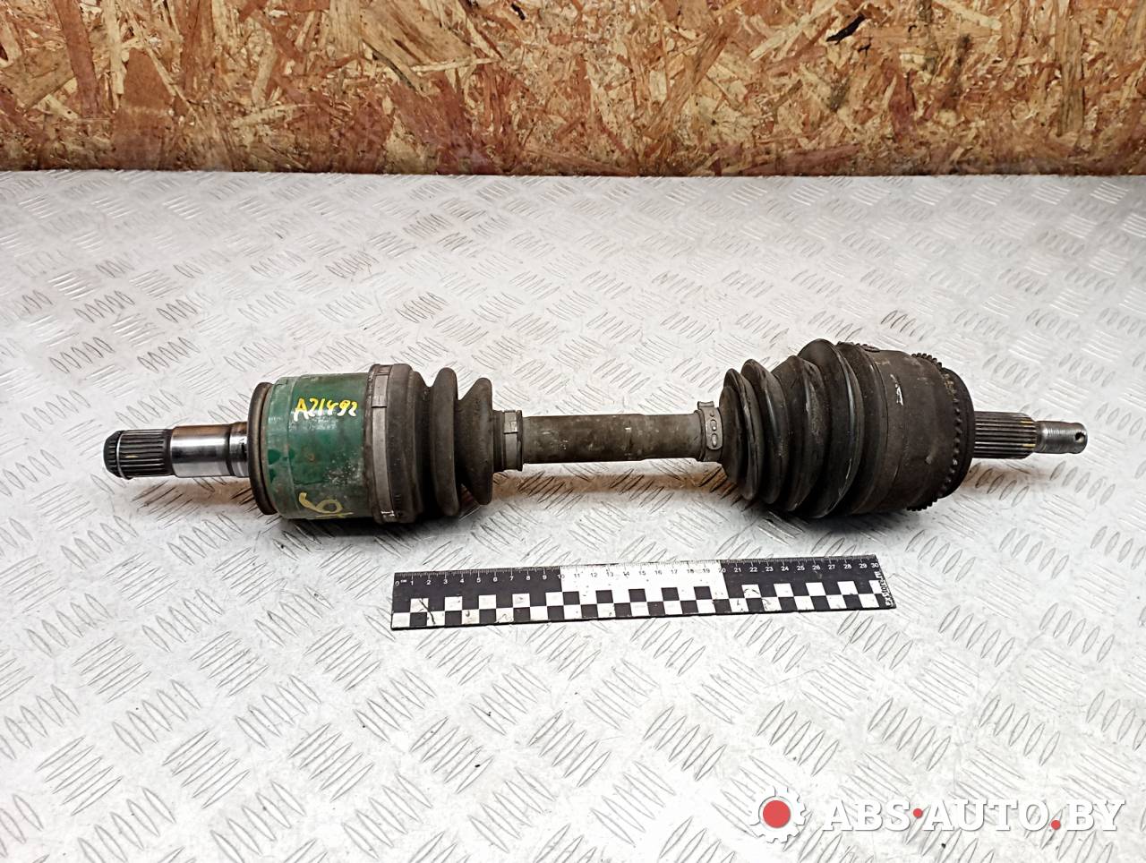 полуось передняя левая (приводной вал, ШРУС) Mitsubishi Pajero 3 поколение 2002, 3.2 л., дизель, МКПП, внедорожник 3 дв., MR410664 - фото №1