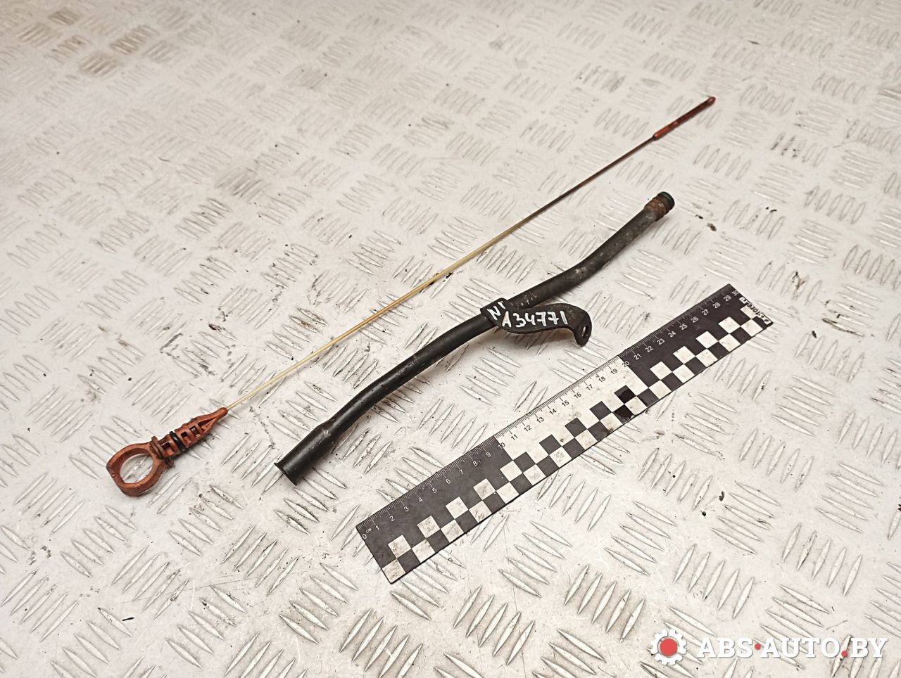 щуп двигателя Peugeot Bipper 1 поколение 2010, 1.4 л., 8HS (DV4TED), дизель, АКПП, правый руль, 1171K7, 1174G3, 117497, 1174C8, 1174E7, 1331073 - фото №1