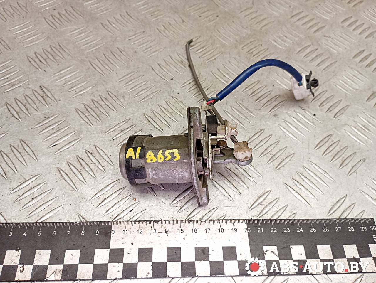 кнопка открытия багажника Mazda Xedos 6 1 поколение 1998, 0774RG, C8EG49U - фото №1