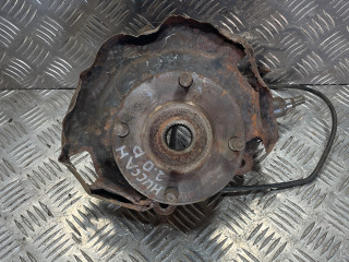 ступица передняя правая Nissan Primera P11 1999, 2.0 л., дизель