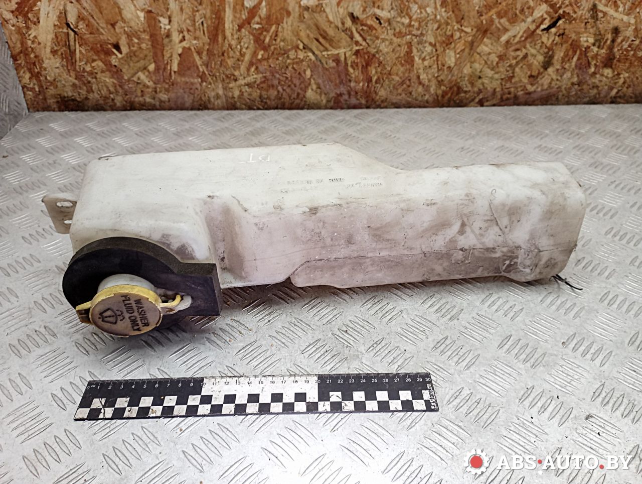 бачок омывателя Chrysler PT Cruiser 1 поколение 2002, 2.2 л., дизель, 05288698AC, 05288858AG, 05303619AA - фото №1