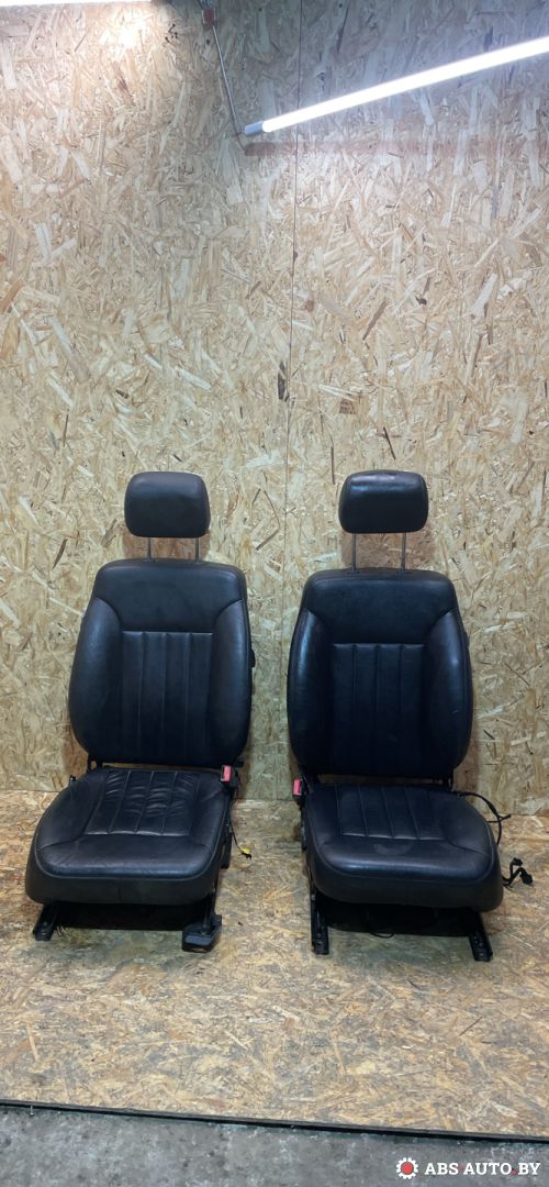 салон (комплект сидений) Mercedes-Benz M-Класс W164 2008, 3.0 л., OM642 DE30LA, дизель, АКПП, хетчбэк 5 дв. - фото №1