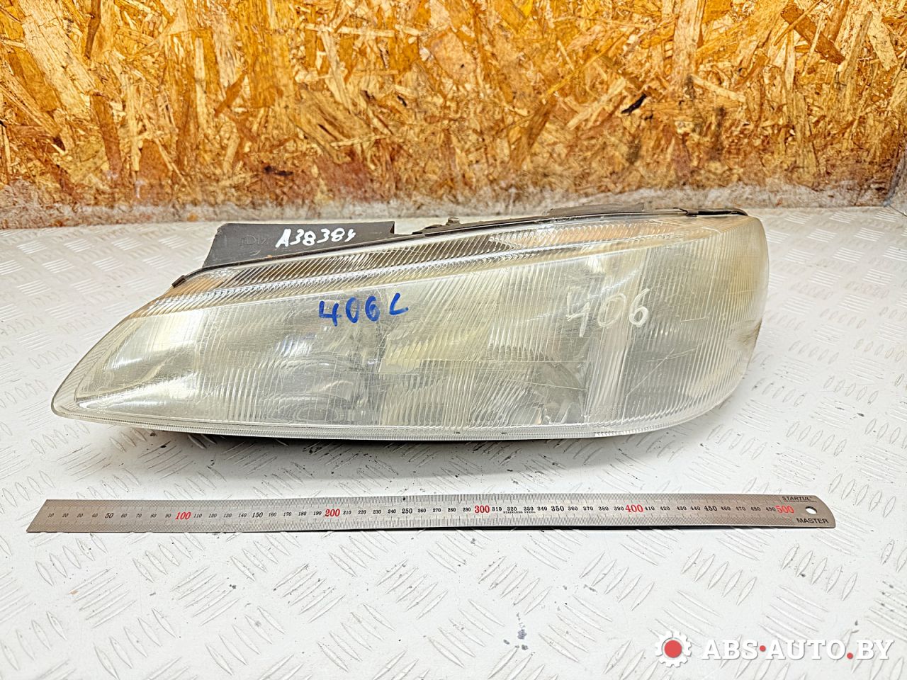 фара левая Peugeot 406 1 поколение 1998, 0301037021, 1305235285, 1305621701 - фото №1