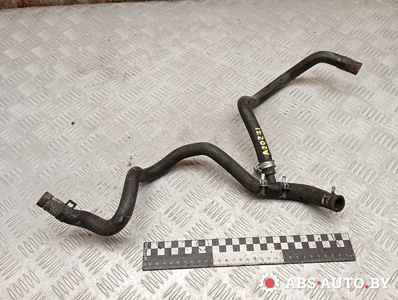 патрубок радиатора Peugeot 307 1 поколение 2004, 2.0 л., МКПП, хетчбэк 5 дв. - фото №1