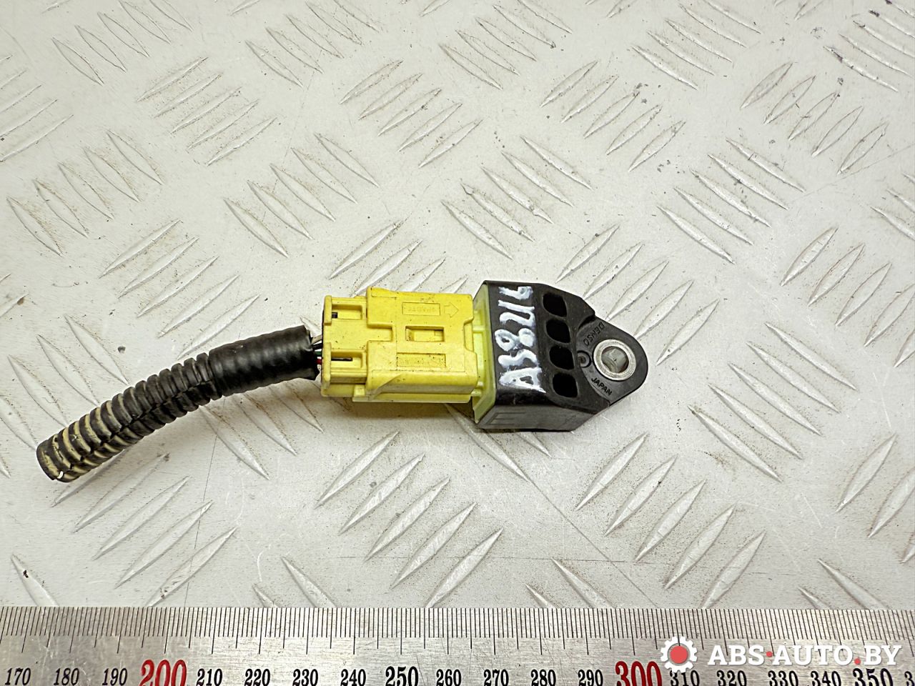 датчик удара Toyota RAV4 3 поколение (XA30) 2007, 2.2 л., 2AD-FTV, дизель, МКПП, внедорожник 5 дв., 8983142010 - фото №1