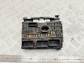 блок предохранителей Citroen C5 1 поколение [рестайлинг] 2006, 2.0 л., бензин, МКПП, хетчбэк 5 дв., 9658539480, S118983004N