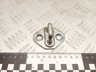 ответная часть (скоба) замка двери Toyota RAV4 2 поколение (XA20) 2003, 2.0 л., 1CD-FTV, дизель, МКПП, внедорожник 5 дв., 6941020110