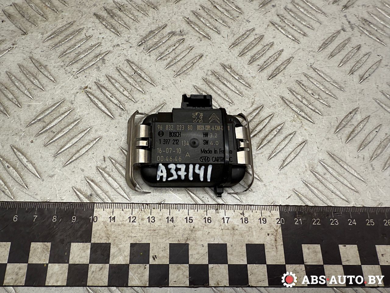 датчик дождя Citroen C5 2 поколение 2010, 2.0 л., RHR (DW10BTED4), дизель, МКПП, универсал, 9683202380, 1397212134 - фото №1