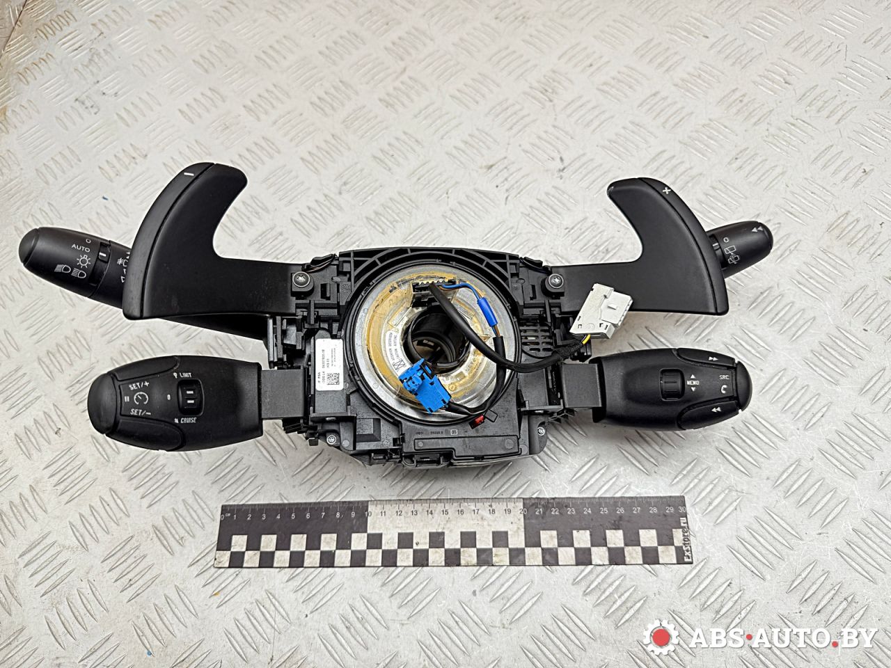 переключатель подрулевой (стрекоза) Peugeot 5008 1 поколение 2013, 1.6 л., дизель, робот, правый руль, 96667245ZD, 12275304, 96773911ZD - фото №1