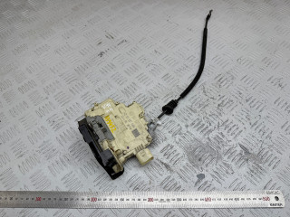 замок двери передней правой Volkswagen Passat B6 2007, 2.0 л., BMP, дизель, МКПП, универсал, 3C1837016A