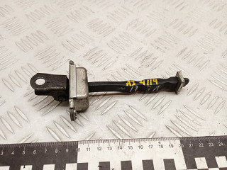 ограничитель открывания двери задней Nissan Qashqai 1 поколение 2008, 1.5 л., K9K 282, дизель, МКПП, правый руль, 82430JD000