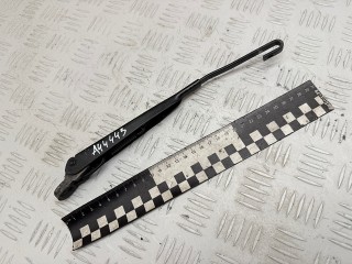 щеткодержатель задний Mercedes-Benz A W168 1 поколение [рейстайлинг] (2001-2004) 2002, 1.7 л., OM 668.942, дизель, МКПП, хетчбэк 5 дв., A1688201044, 1688201044