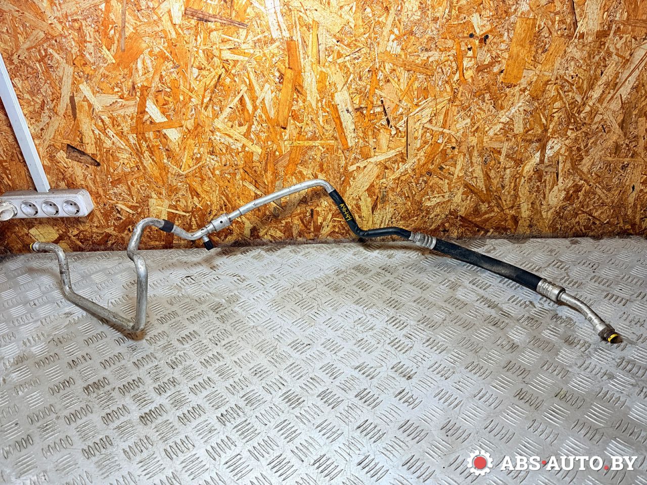 трубка кондиционера Volkswagen Phaeton 1 поколение 2006, 3.2 л., бензин, АКПП, 3D1260712A, 3D0260712G - фото №1