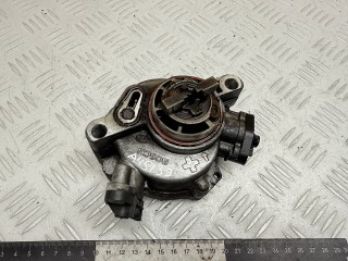 насос вакуумный Peugeot 3008 1 поколение 2012, 1.6 л., 9HR (DV6C), дизель, робот, 9804021880, 9684786780, 456584, 3642543, 1692776, 1785236, FM5Q2A451AA, 04830GMC, 31330213, 31375462, AV6Q2A451AA