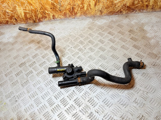 корпус термостата Renault Scenic RX4 1 поколение 2002, 1.9 л., F9Q 740, дизель, МКПП, полный привод, 8200074346, 6001545350, 8200674368, 009112305, 09112305, 091160168, 91160168, 93198017, TVZ1360NF, TVZ1360PF, TI21789, 1106000Q0D, 11060AW300, 1106100QAD, 04404305, 4404305, 4408928, 4432983, 1755084CT0, 1755084CT0000, 1755084CT1, 1755084CT1000, 1755084CT2, 1755084CT2000