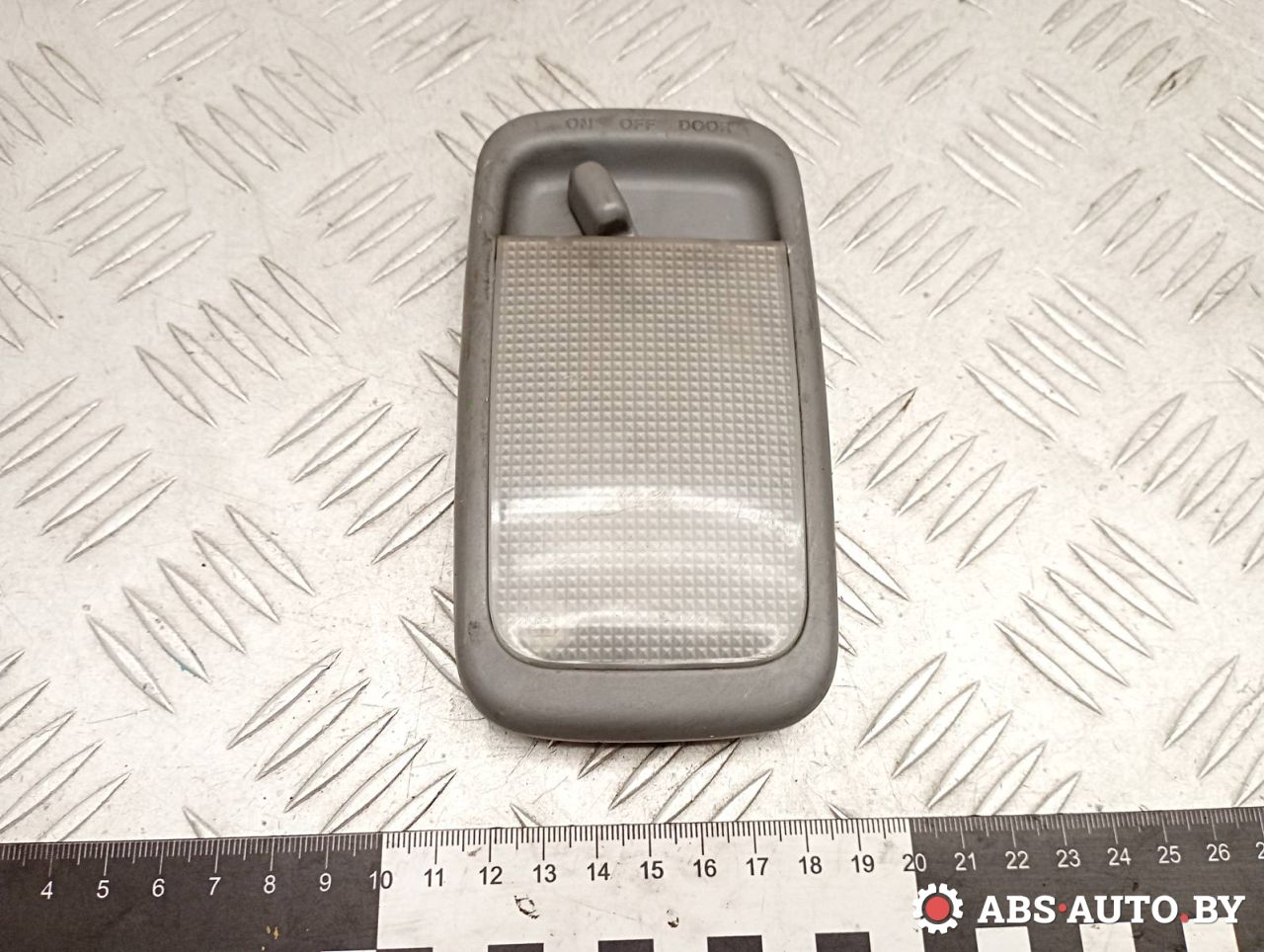 фонарь салона (плафон) Toyota RAV4 2 поколение (XA20) 2003, 2.0 л., 1CD-FTV, дизель, МКПП, внедорожник 5 дв. - фото №1