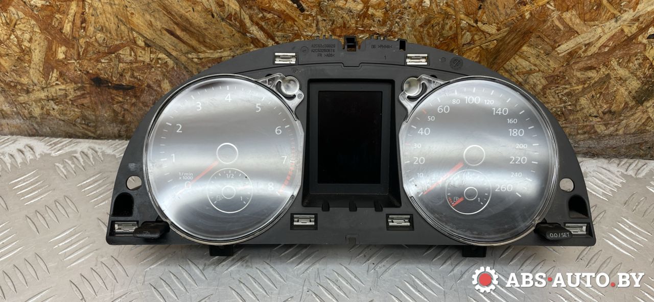 щиток приборов (приборная панель) Volkswagen Passat B6 2010, 1.4 л., CDGA, бензин, АКПП, универсал, 3C0920872H - фото №1